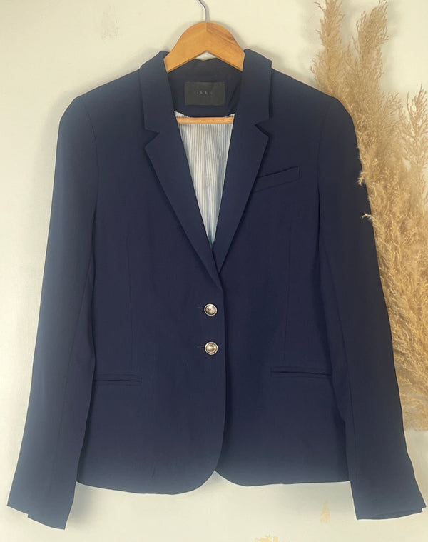 Regular Buttoned Solid Blue Blazer