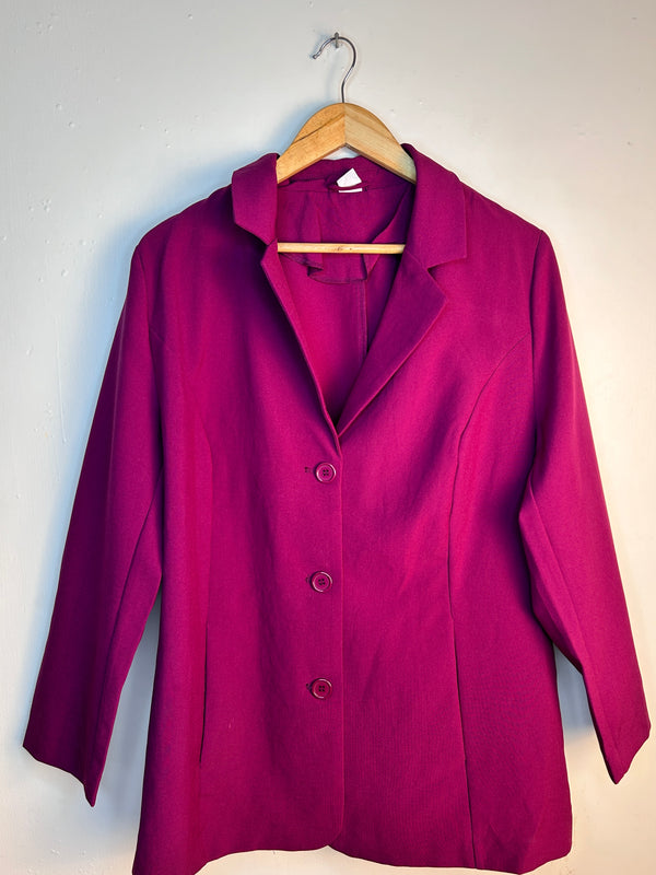 Simplicity Buttoned Solid Maroon Blazer