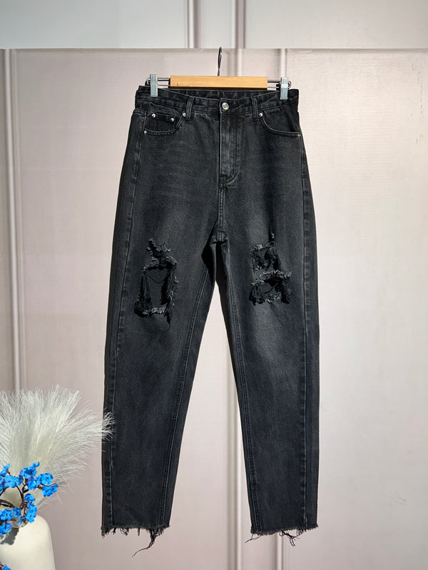 High-Waist Ribbed Black Straight-Fit Jeans