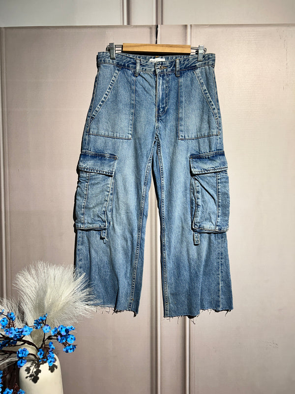 Mid-Waist Shaded-Blue Straight-Fit Jeans