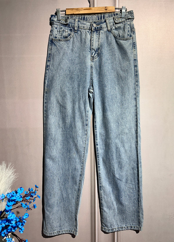 High-Waist Blue Straight-Fit Jeans