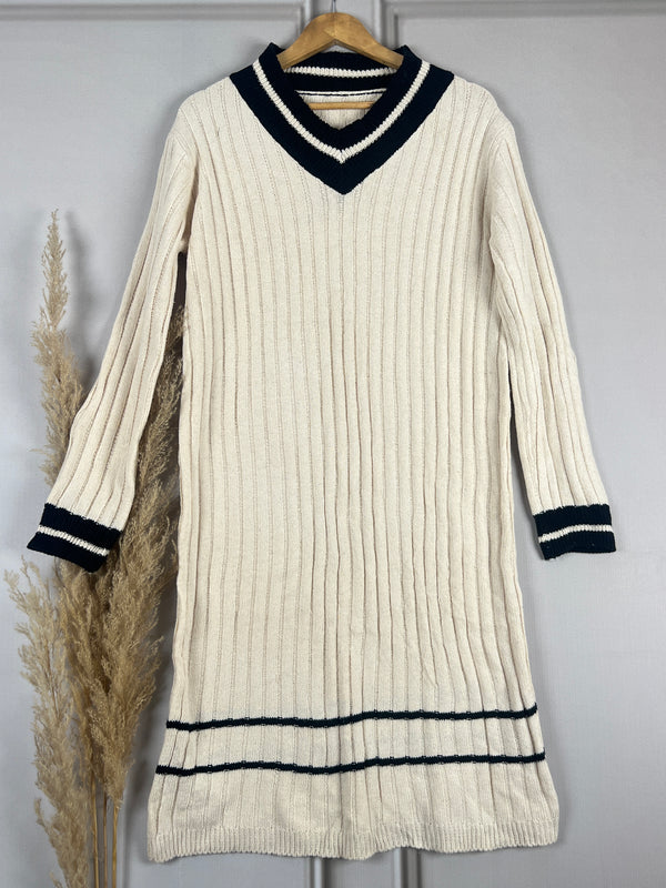 Retro White Oversize Woollen Dress