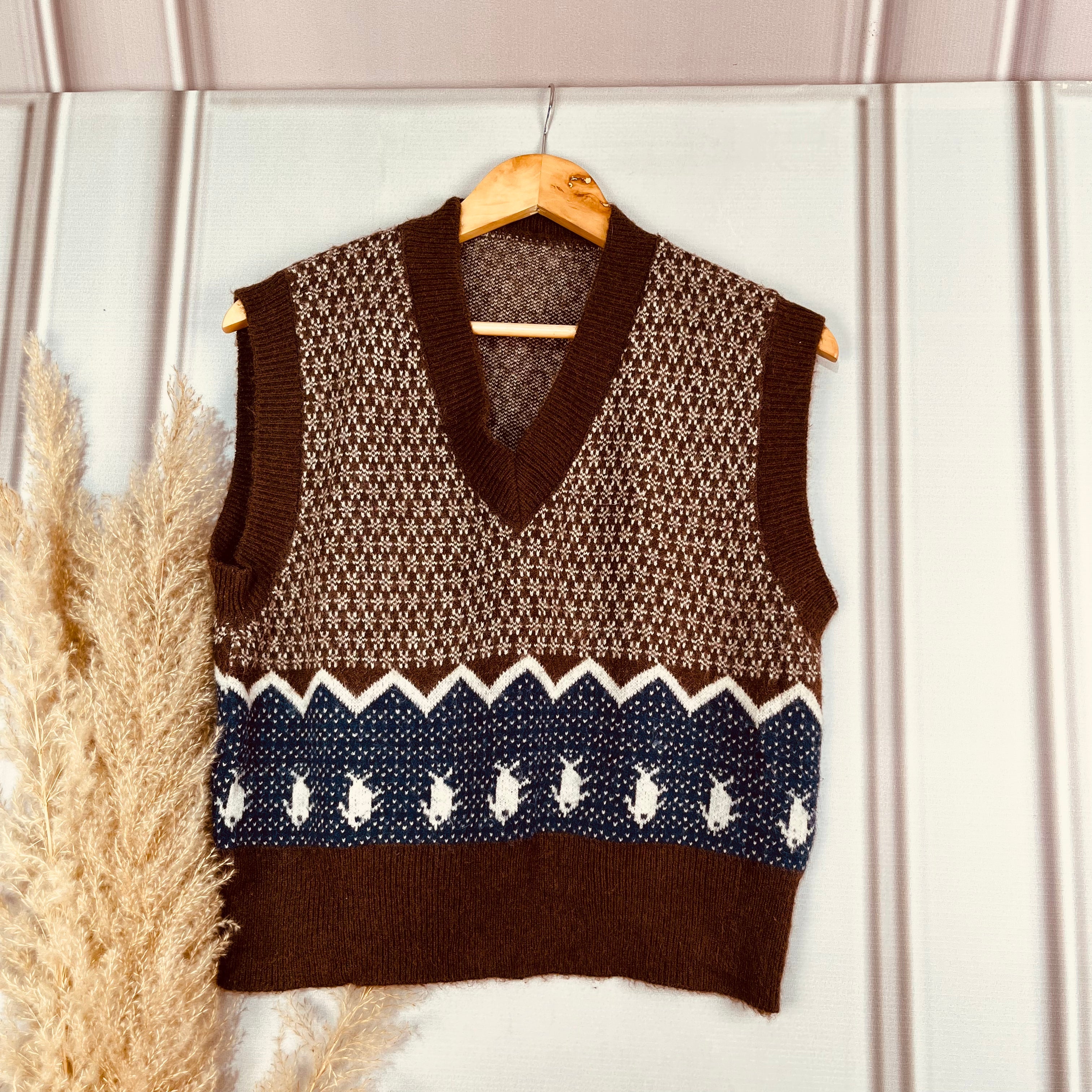 Vinted Printed Brown Sweater Vest – Wevidh