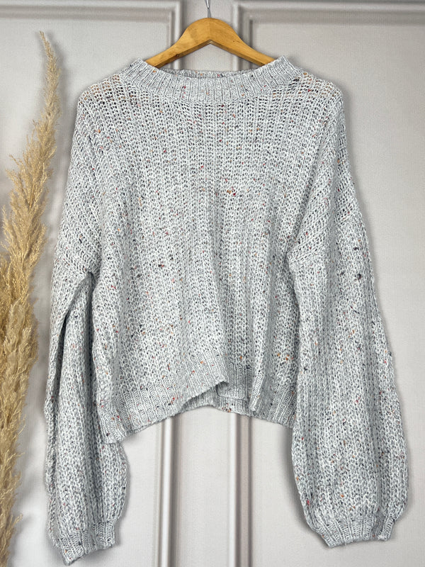 Simplicity Round-Neck Gray Sweater