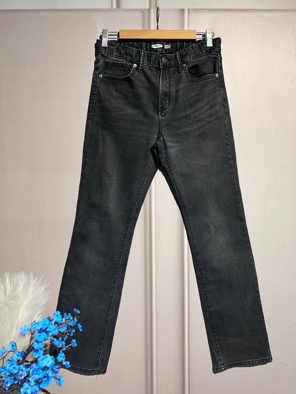 Mid-Waist Black Straight-Fit Jeans