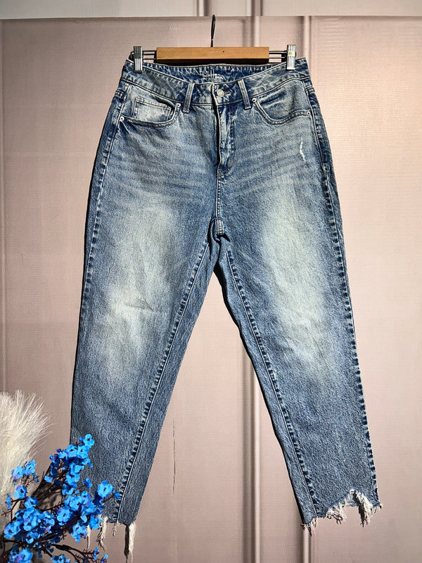 Mid-Waist Shrugged Shaded-Blue Jeans