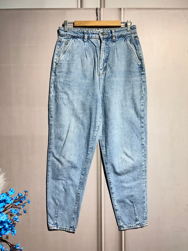 High-Waist Blue Mom-Fit Jeans